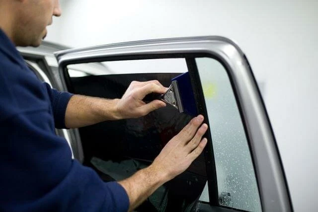 Autoramen Blinderen Tintfolie 76x300cm 2 Autoramen Blinderen Tintfolie 76x300cm - Afbeelding 2